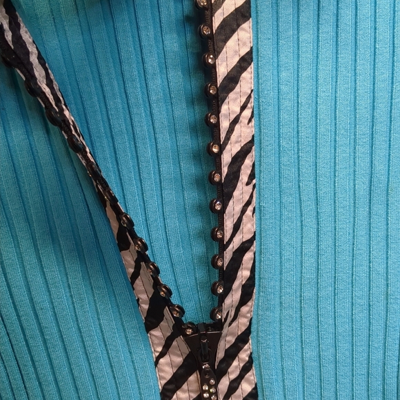 Belldini Turquoise Ribbed Zip Up Top with Zebra Print Womens Size Medium - Picture 6 of 9